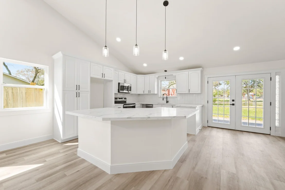 Photo of 13102 Maxim Drive