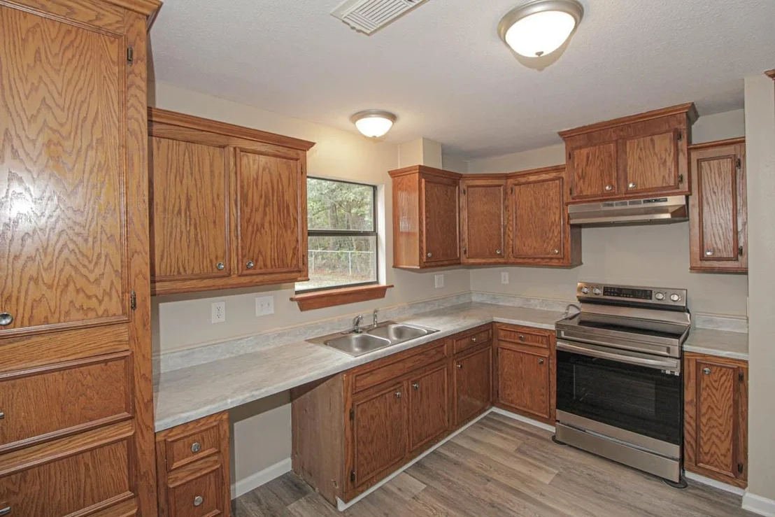 Photo of 345 Cherokee Lane