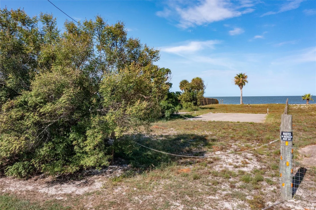 Photo of 1697 N Ocean Drive