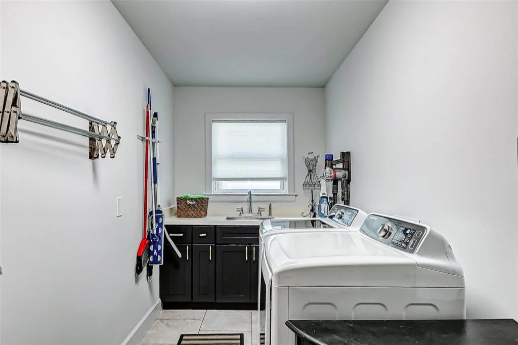 Photo of 5939 Benning Drive
