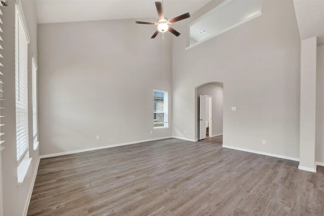 Photo of 3406 Rolling River Drive