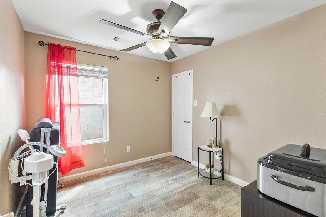 Photo of 11031 Bauer Elm Street