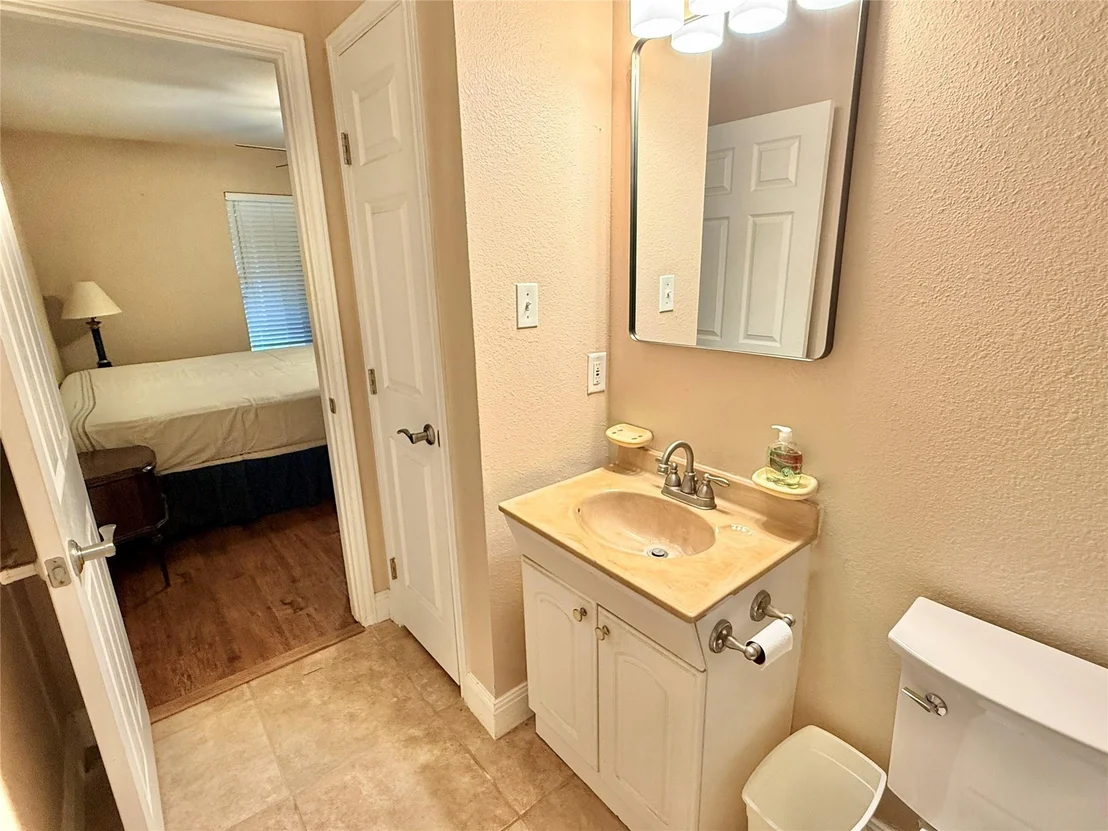 Photo of 338 Calumet Drive