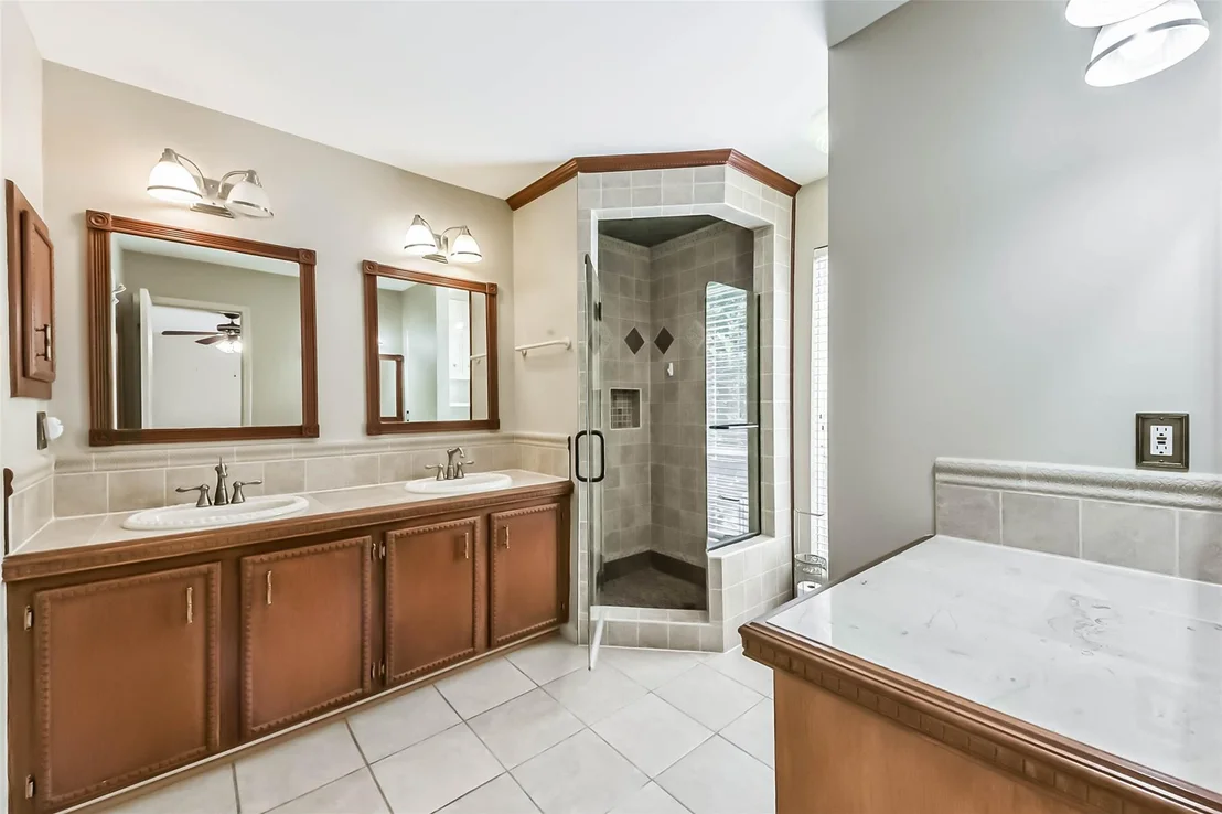 Photo of 1811 Rushbrook Drive