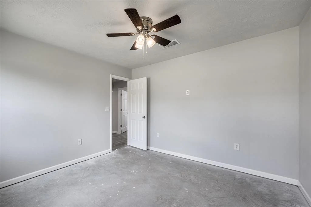 Photo of 303 Apache Drive S