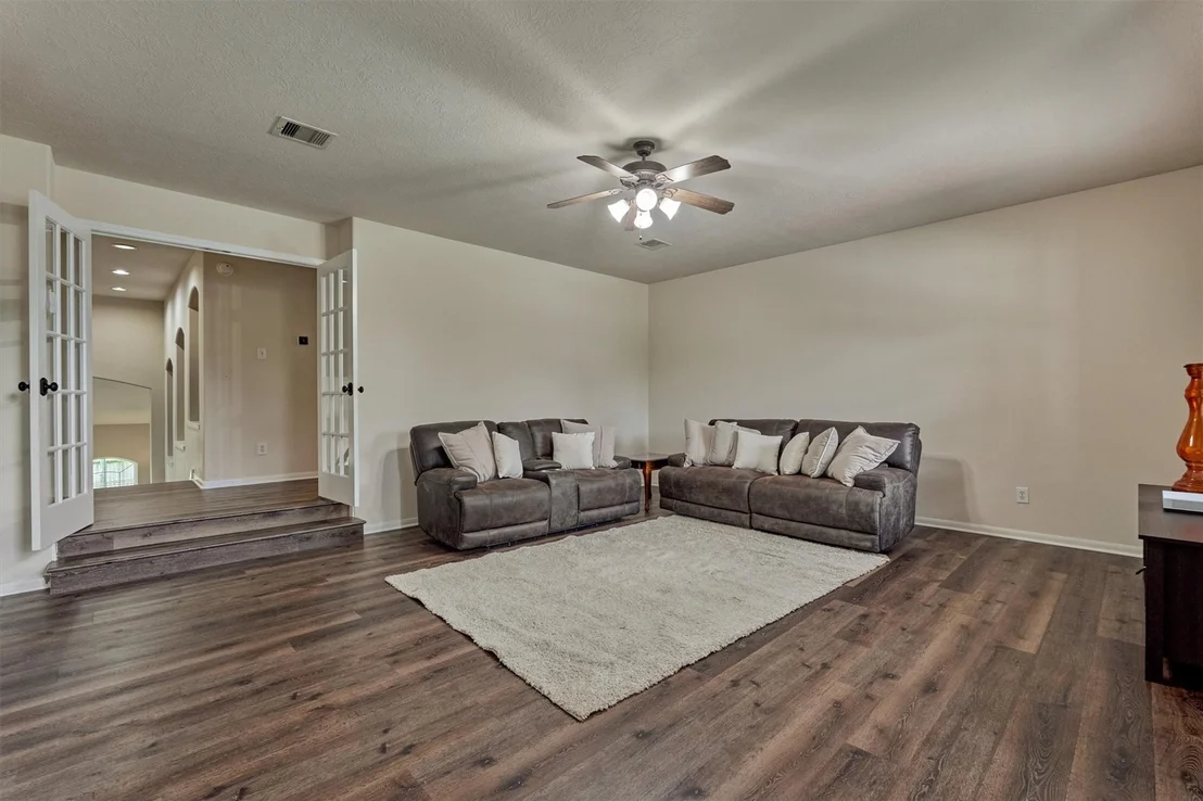 Photo of 6327 Holden Mills Drive