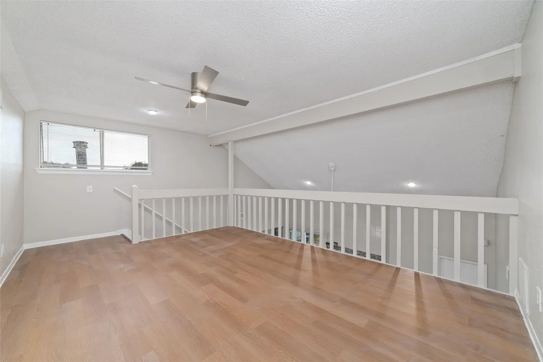 Photo of 6322 Lynkat Lane