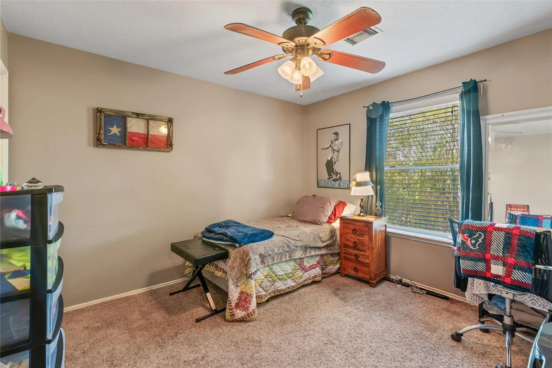Photo of 3727 Oak Lace Drive