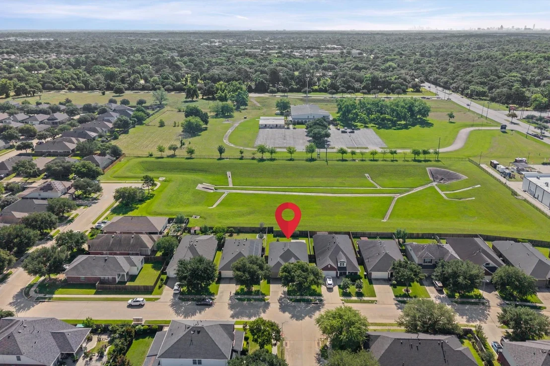 Photo of 3902 Pine Forest Green Boulevard