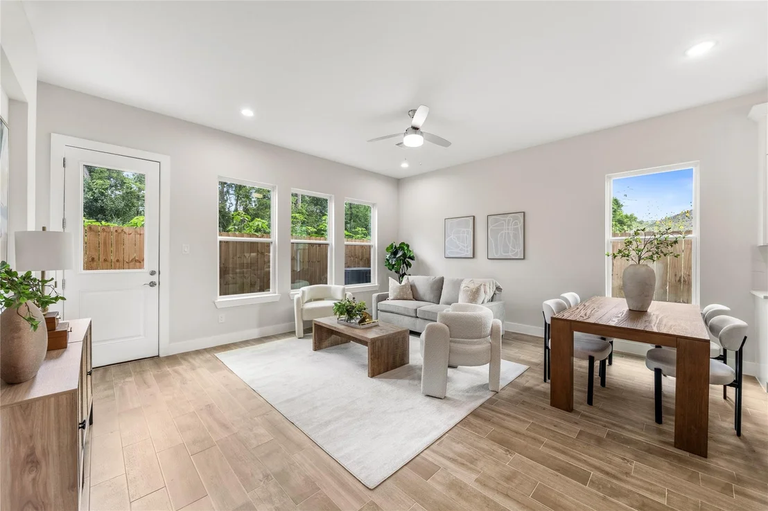Photo of 6216 Carver Road