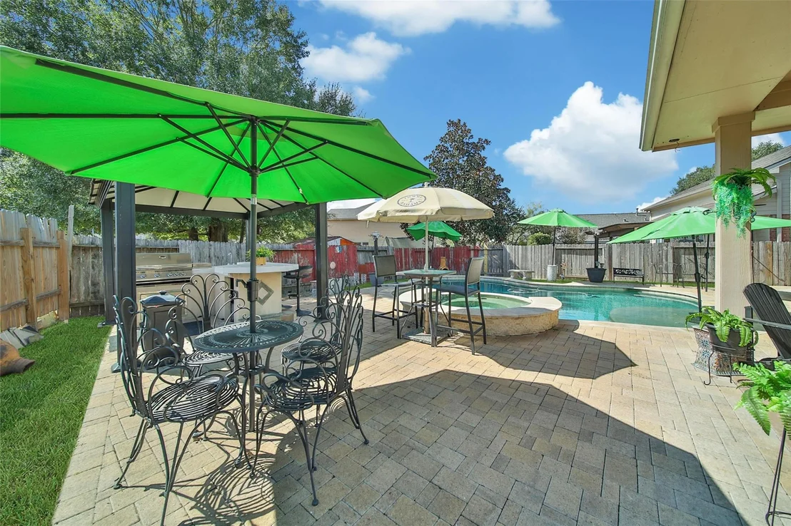 Photo of 18827 Squirrel Oaks Drive