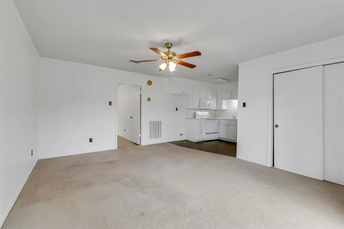 Photo of 25403 Glen Loch Drive
