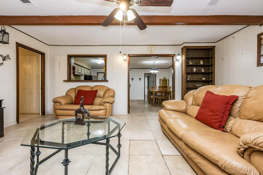 Photo of 6834 Hendon Lane