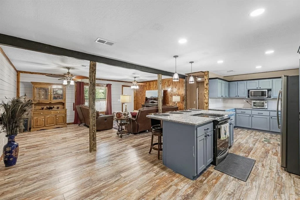 Photo of 100 Oak Ridge Drive