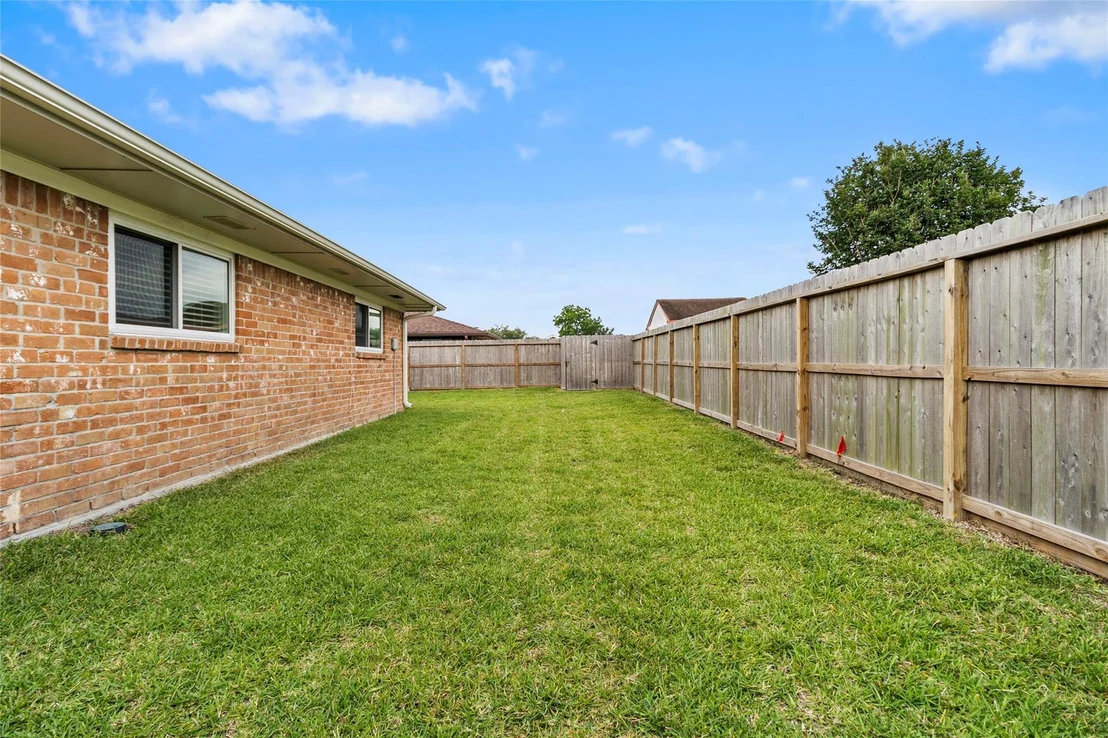 Photo of 1102 Brenda Drive