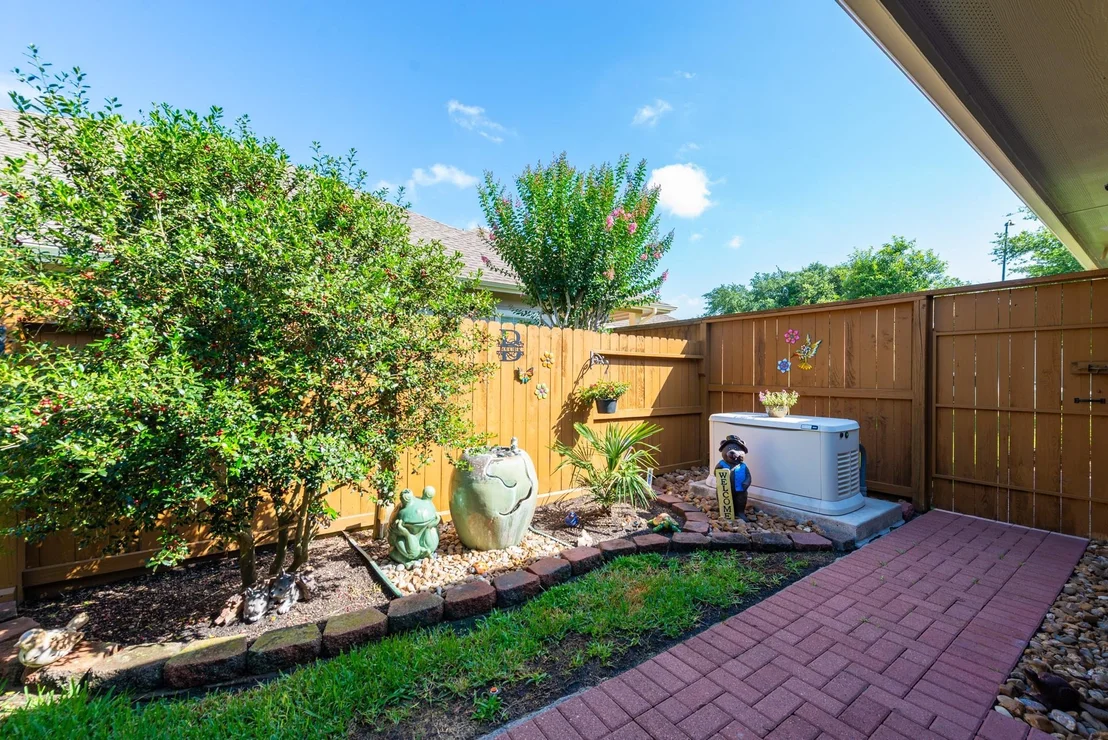 Photo of 5338 Greenbrae Lane