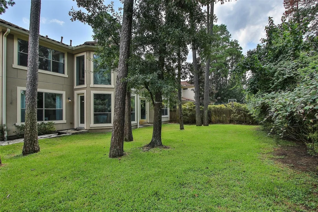 Photo of 15711 Lake Iris Drive