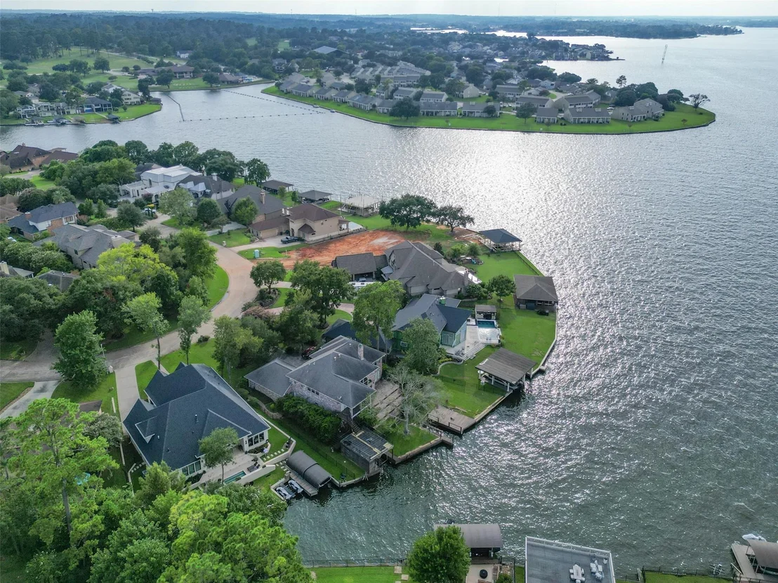 Photo of 214 Lake View Circle
