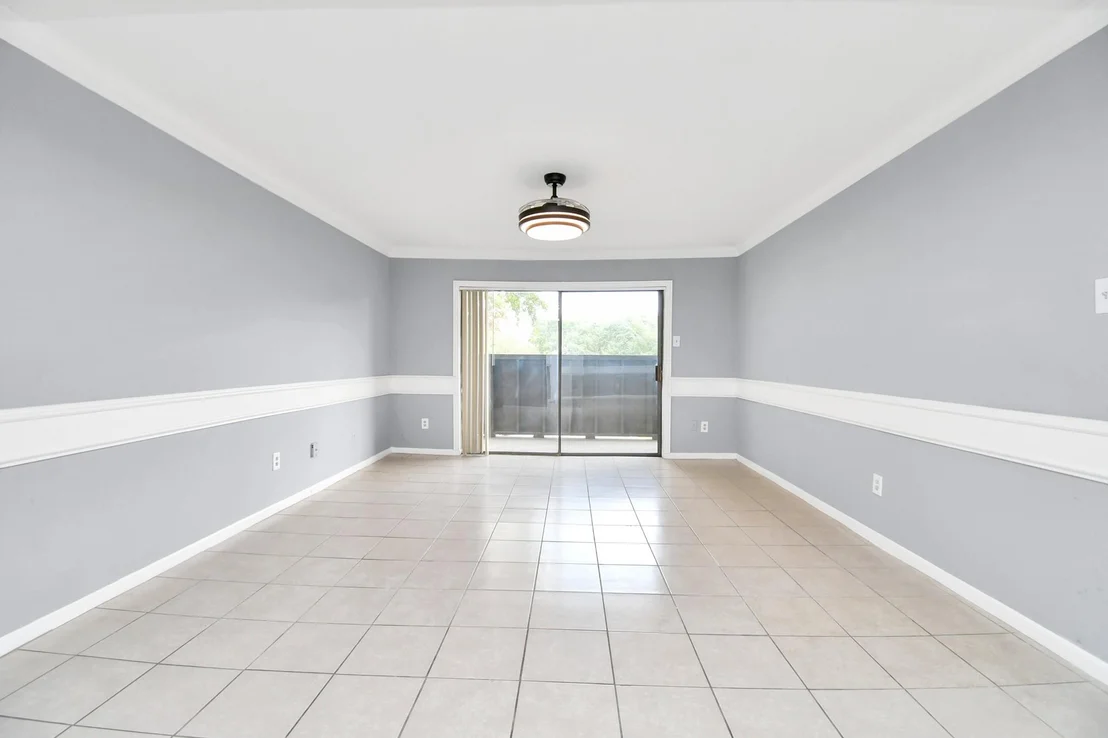 Photo of Unit 21 at 3065 Walnut Bend Lane