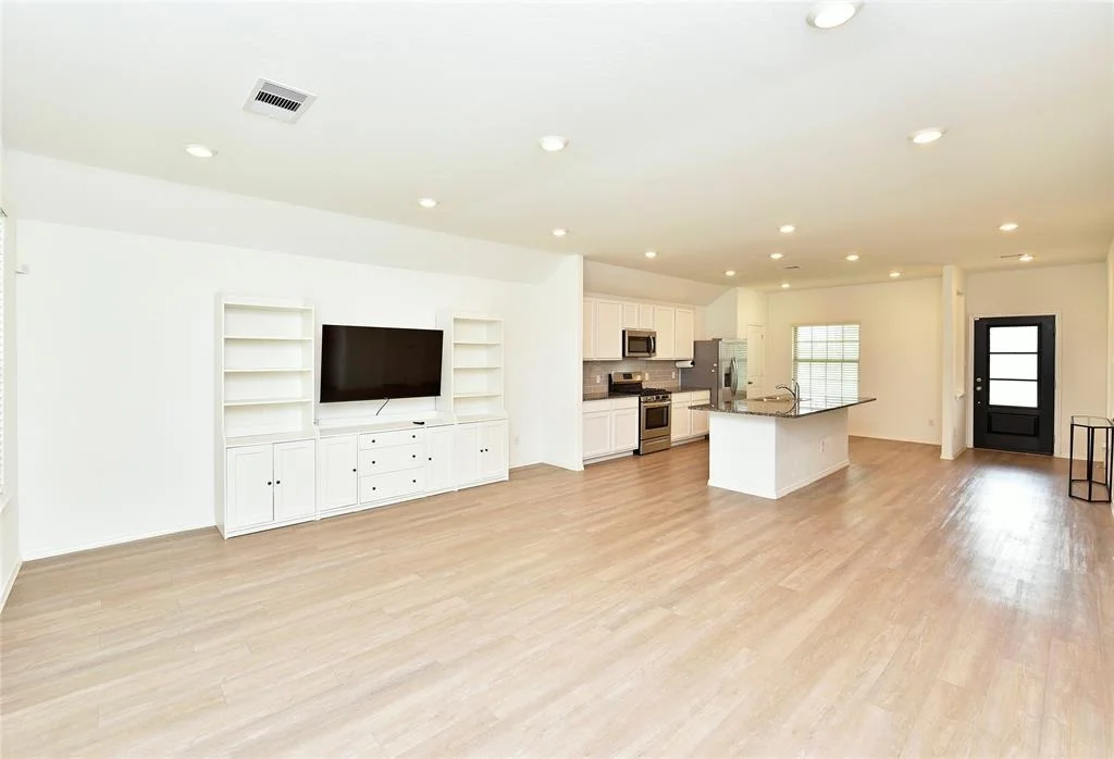 Photo of 4935 Twin Summit Drive