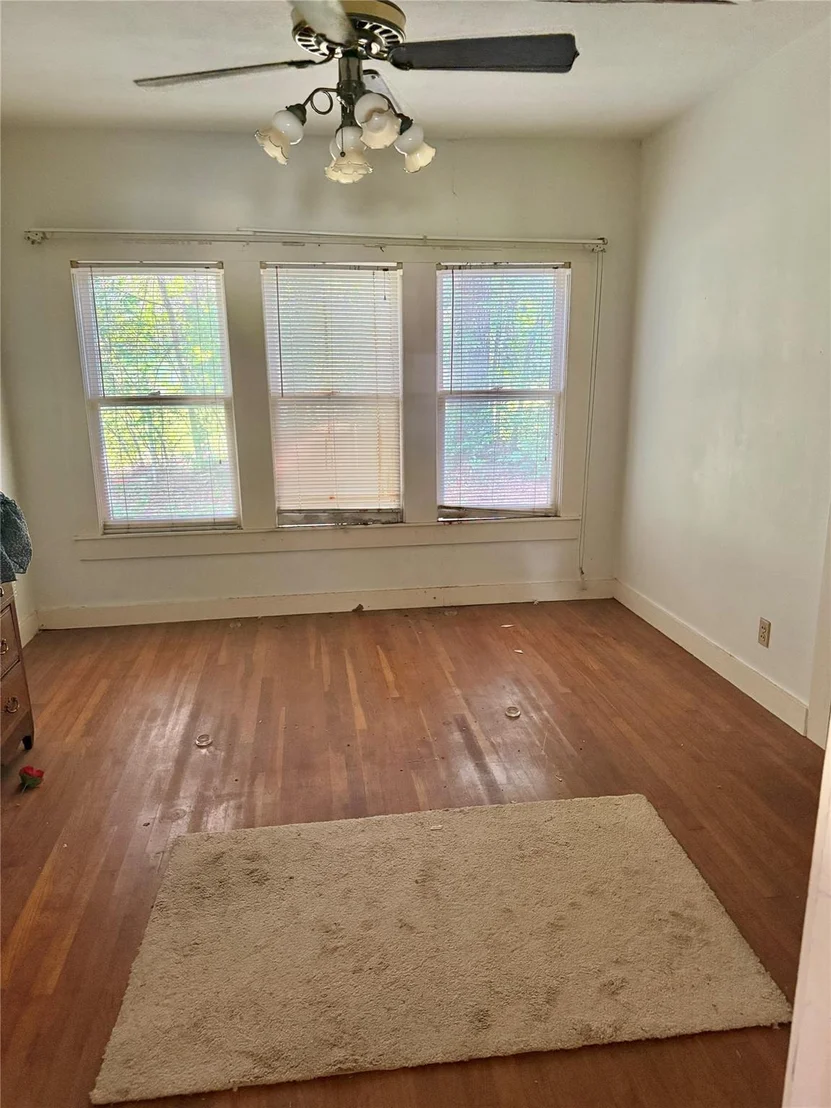 Photo of 809 W Elder