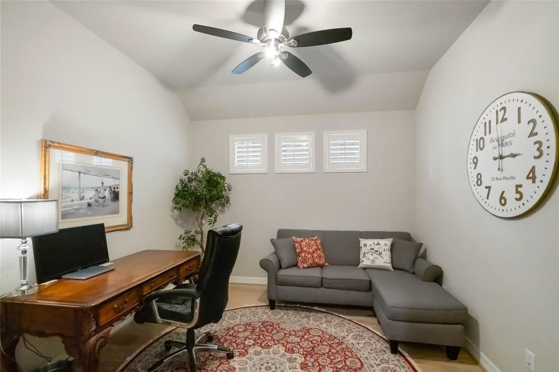 Photo of 24718 Tanoureen Drive