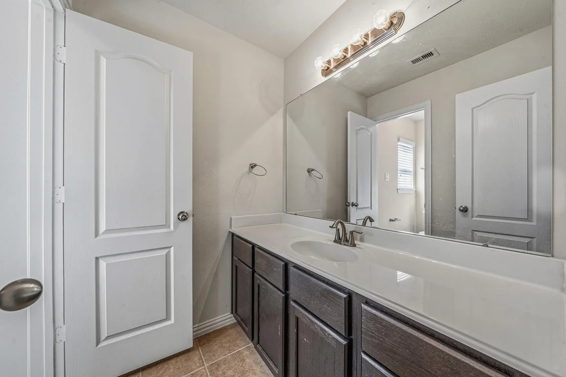 Photo of 22922 Jetty Manor Lane