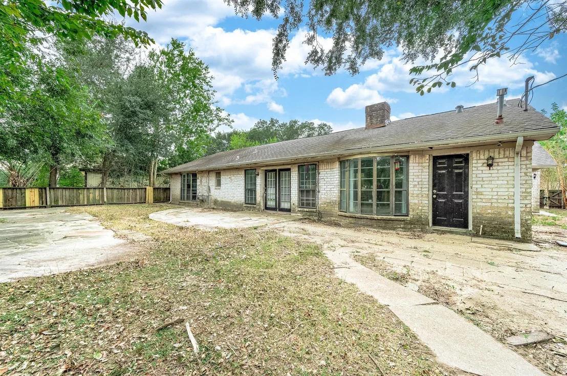 Photo of 7526 Antoine Drive