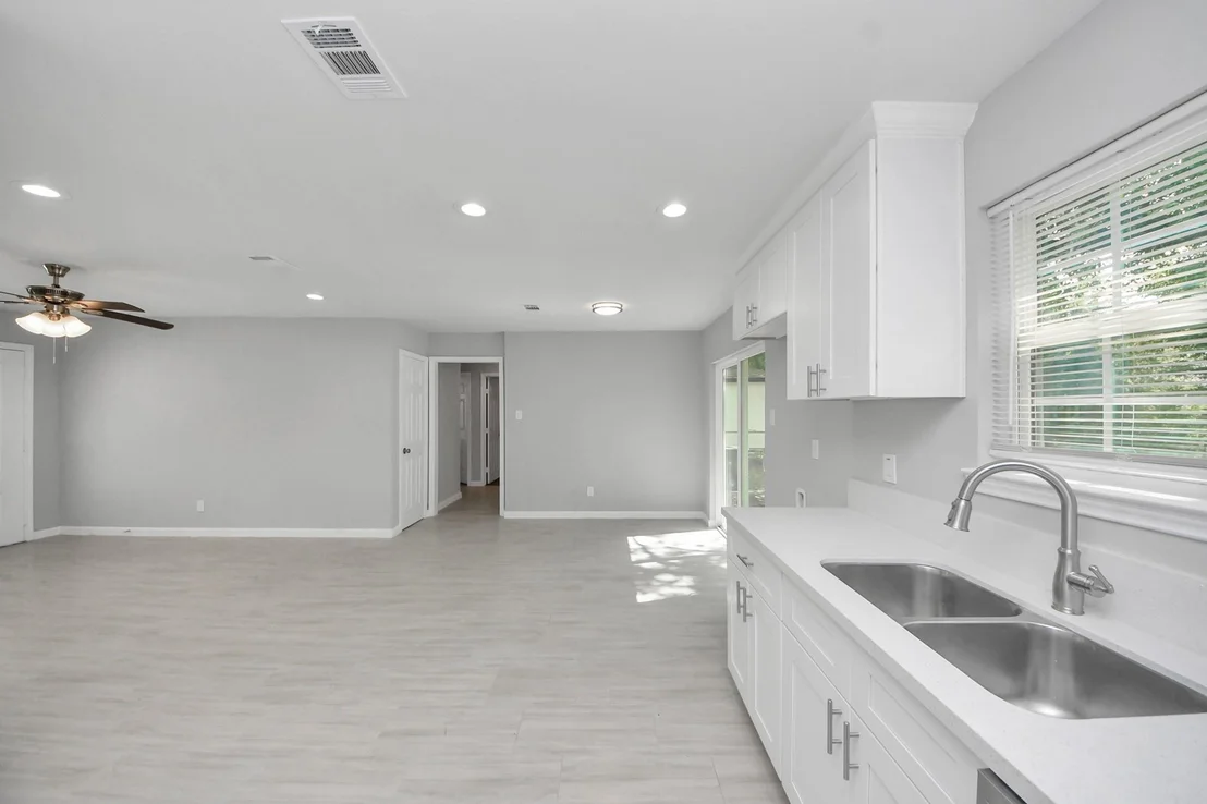 Photo of 10118 Cathedral Drive