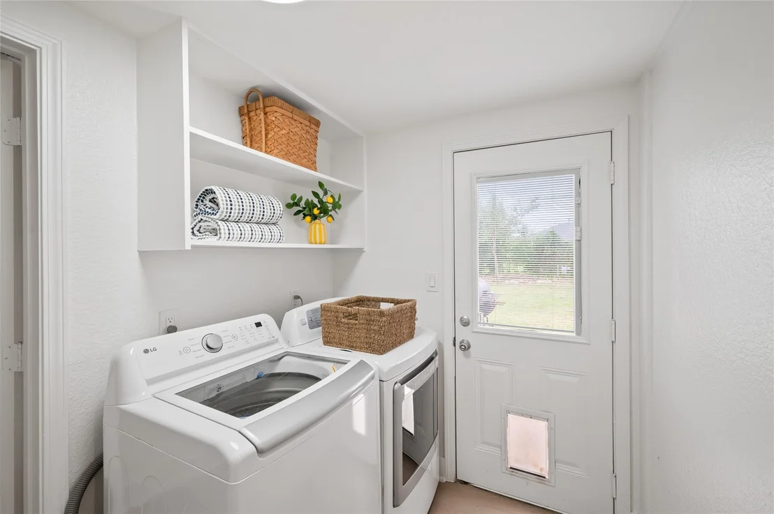 Photo of 2302 Hewitt Drive