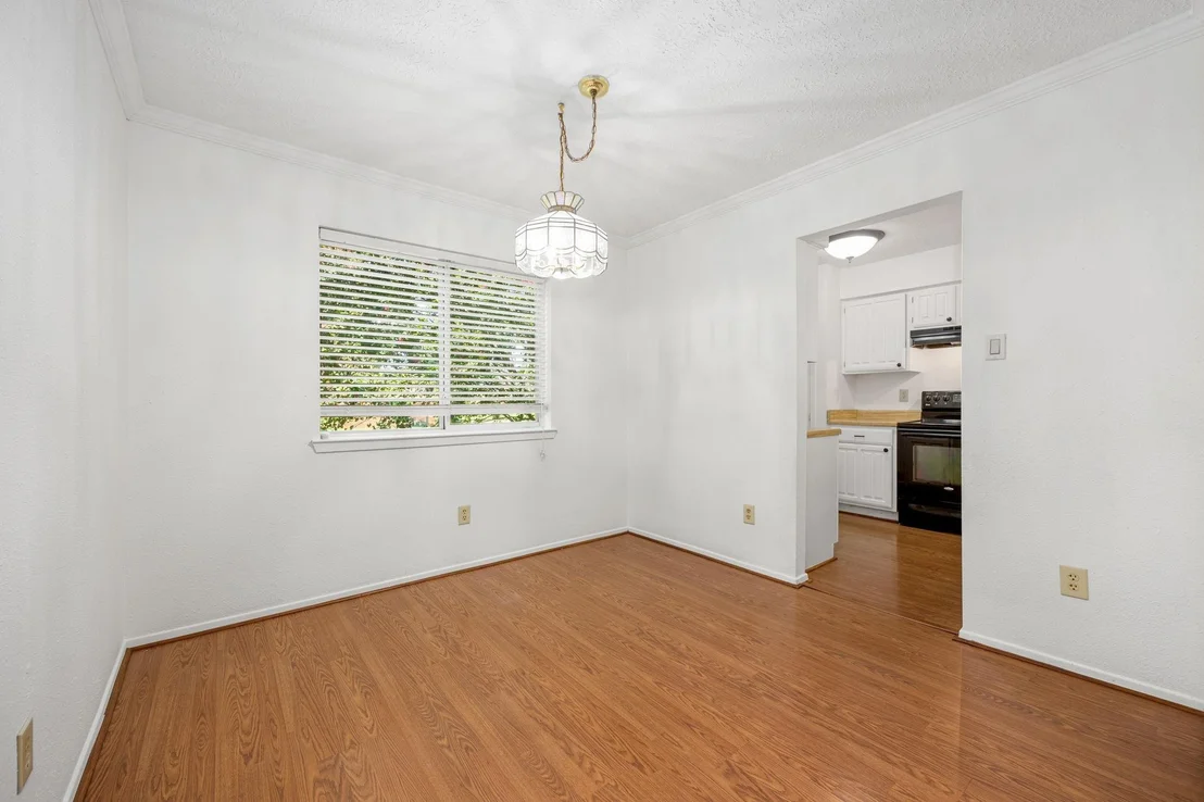 Photo of 1346 Castle Glen Drive