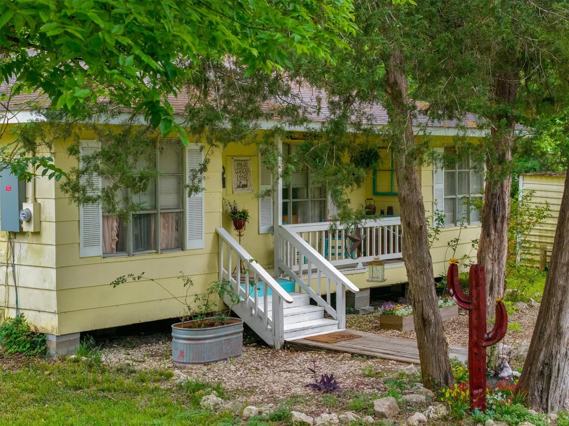 Photo of 280 The Woods Road