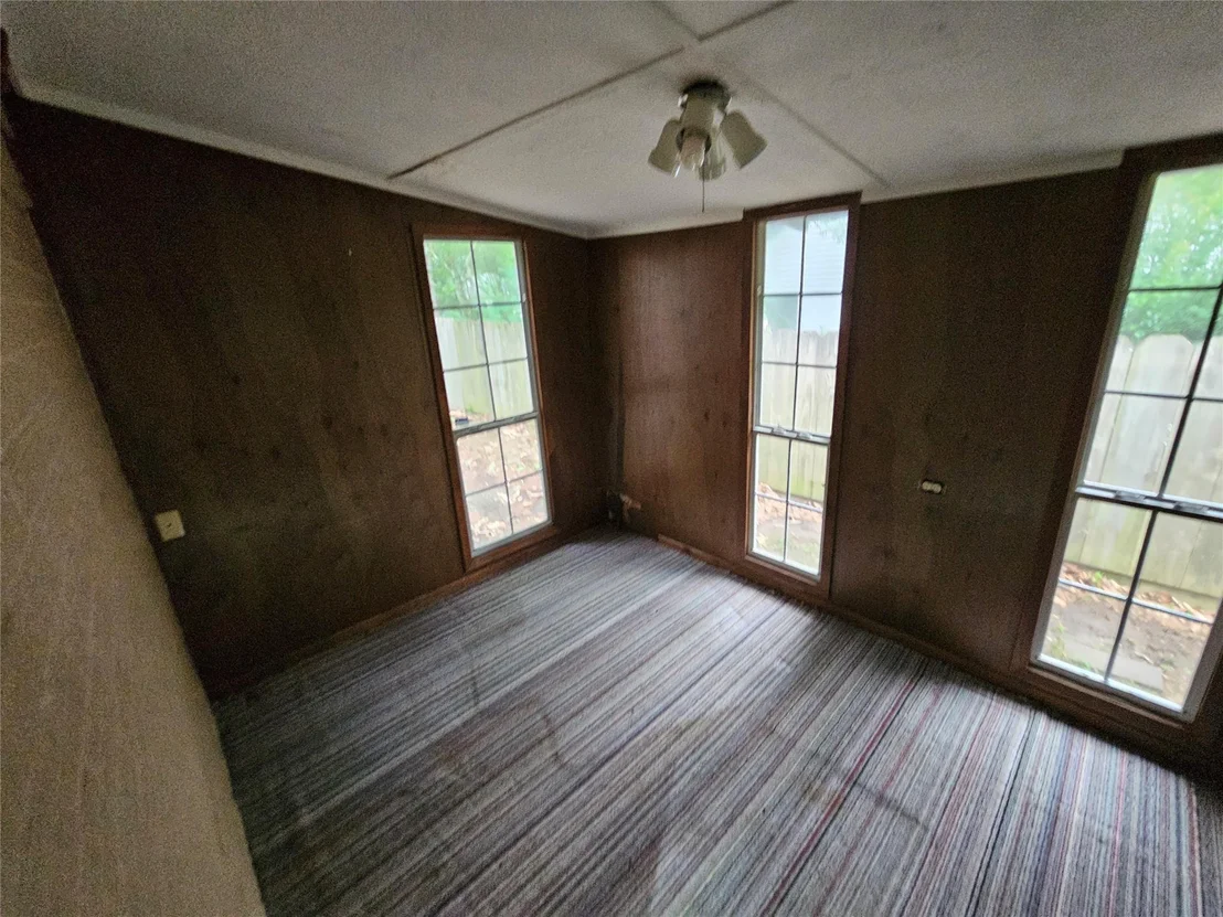 Photo of 710 Jordan Avenue