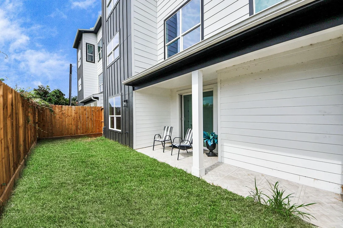Photo of 2014 Blodgett Street