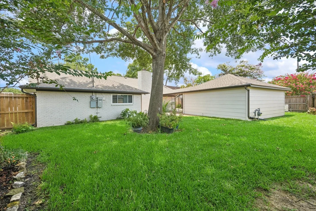 Photo of 1134 Thornton Road