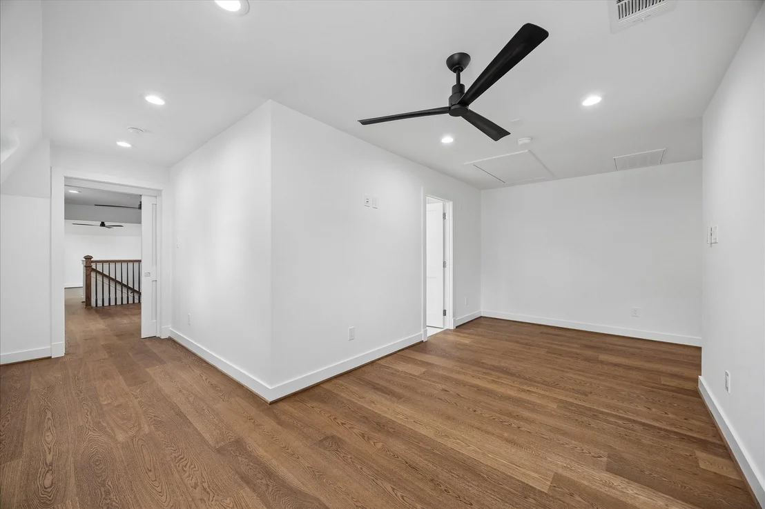 Photo of 620 Stoneleigh Drive
