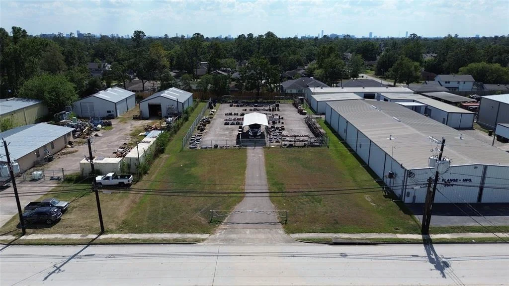 Photo of 3807 Pinemont Drive