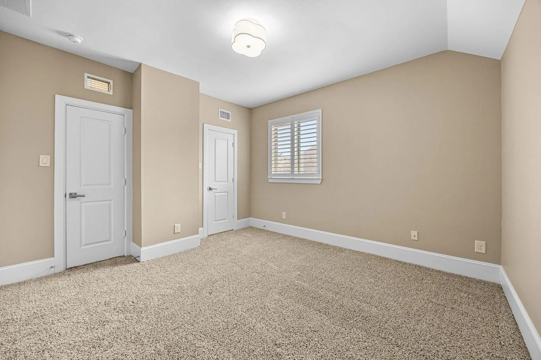 Photo of 8413 Moritz Green