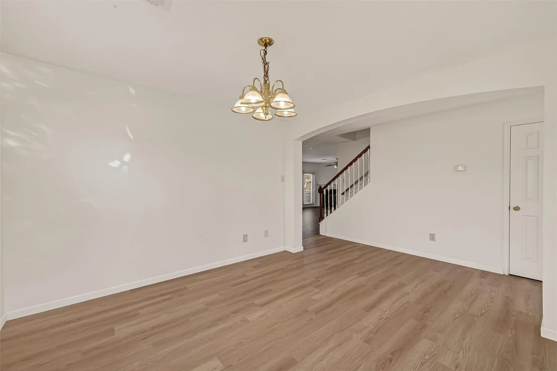 Photo of 15910 Clayton Bend Drive