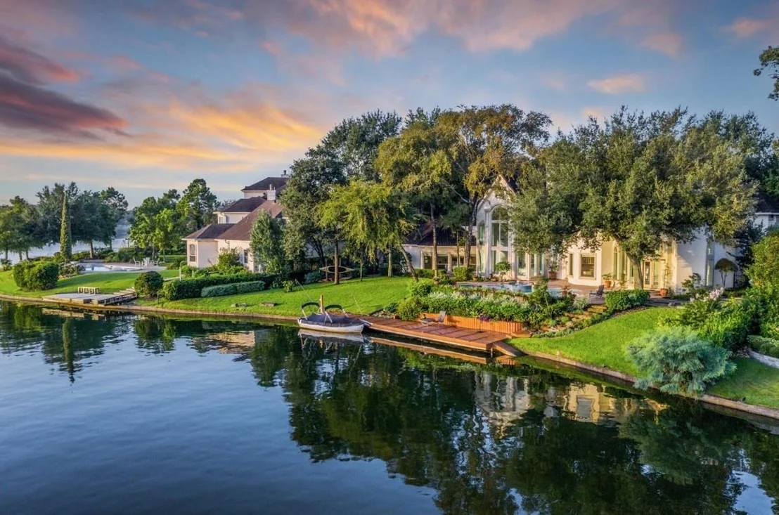 Photo of 35 W Isle Place