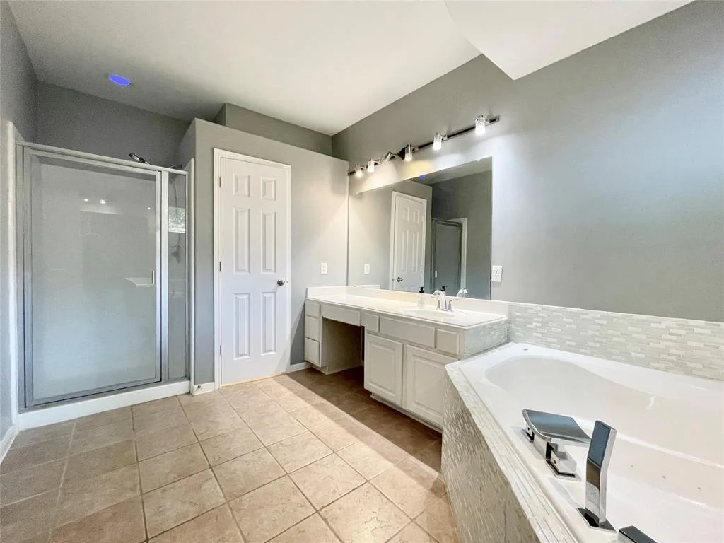 Photo of 22966 Ashmore Estates Ct Court