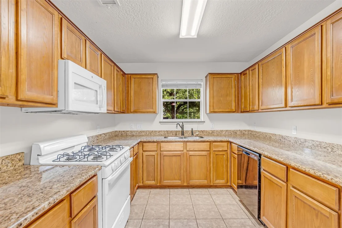 Photo of 9738 Gulfstream Drive