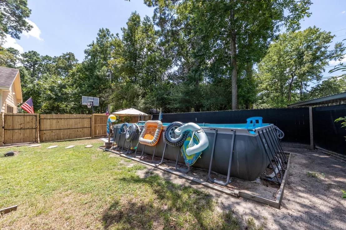 Photo of 10048 Crescent Drive