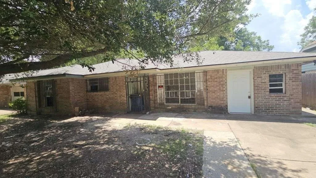 Photo of 4502 Charriton Drive