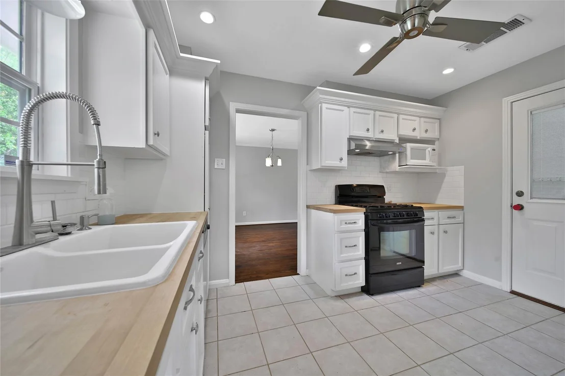 Photo of 1038 Lamonte Lane