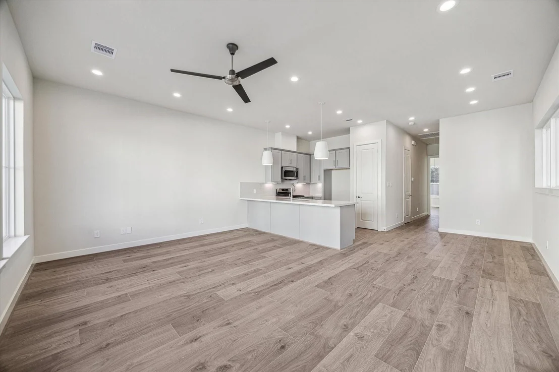 Photo of 3913 Willowbend Point Drive