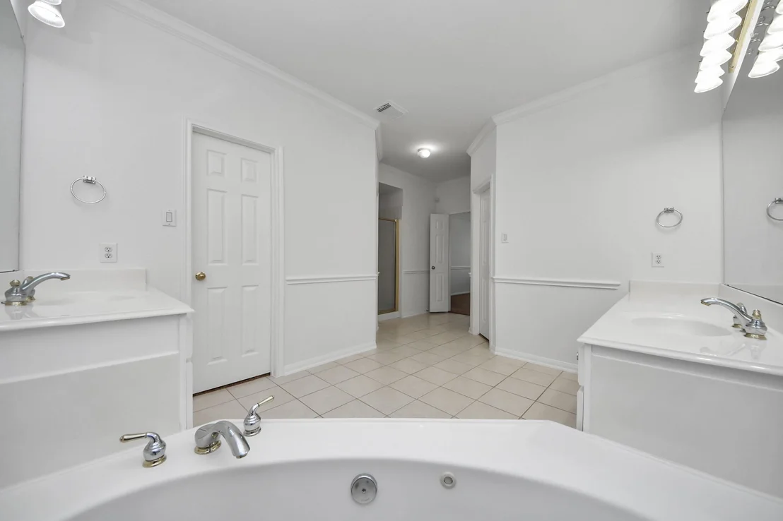 Photo of 20111 Biscayne Hill Court
