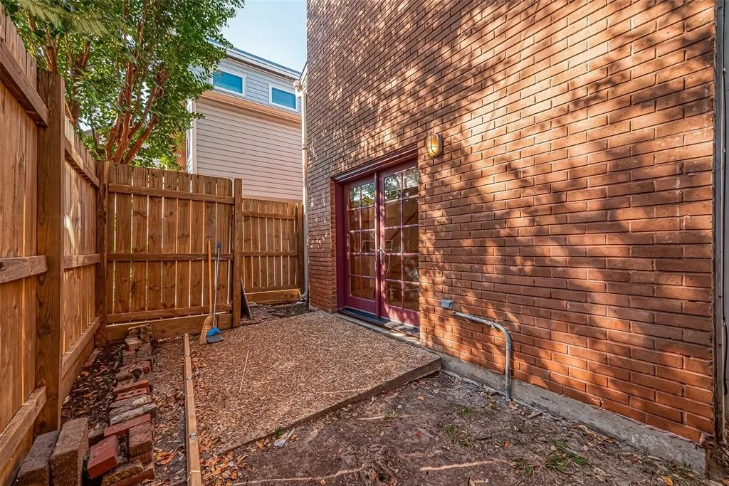 Photo of 2300 Driscoll