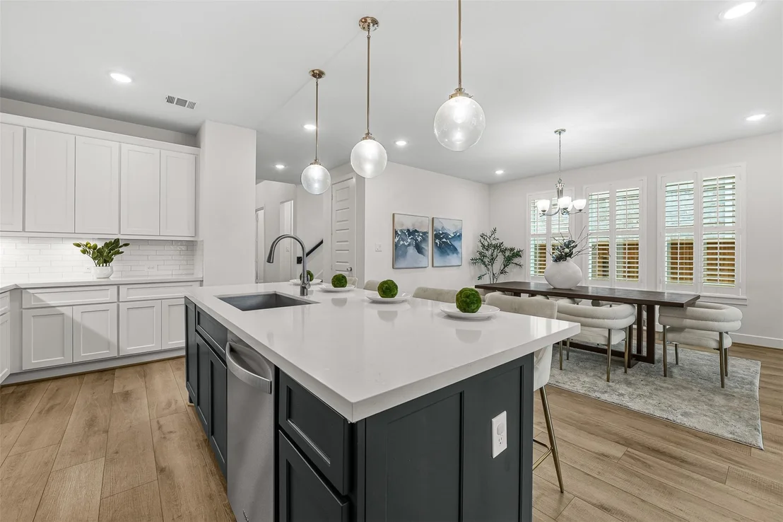 Photo of 28314 Emerald Bend