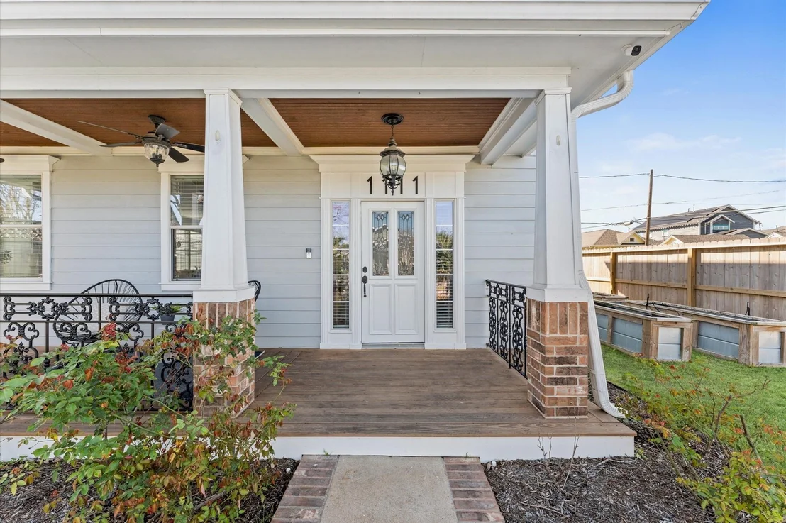 Photo of 1111 Walton Street